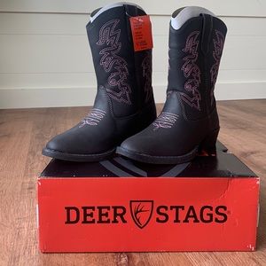 NWT Size 13 Deer Stags Boot, Dark Brown Leather with Pink stitching